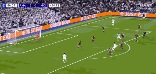 1740004187465021729.gif 【欧冠】皇马主场3比1曼城晋级16强,姆巴佩帽子戏法