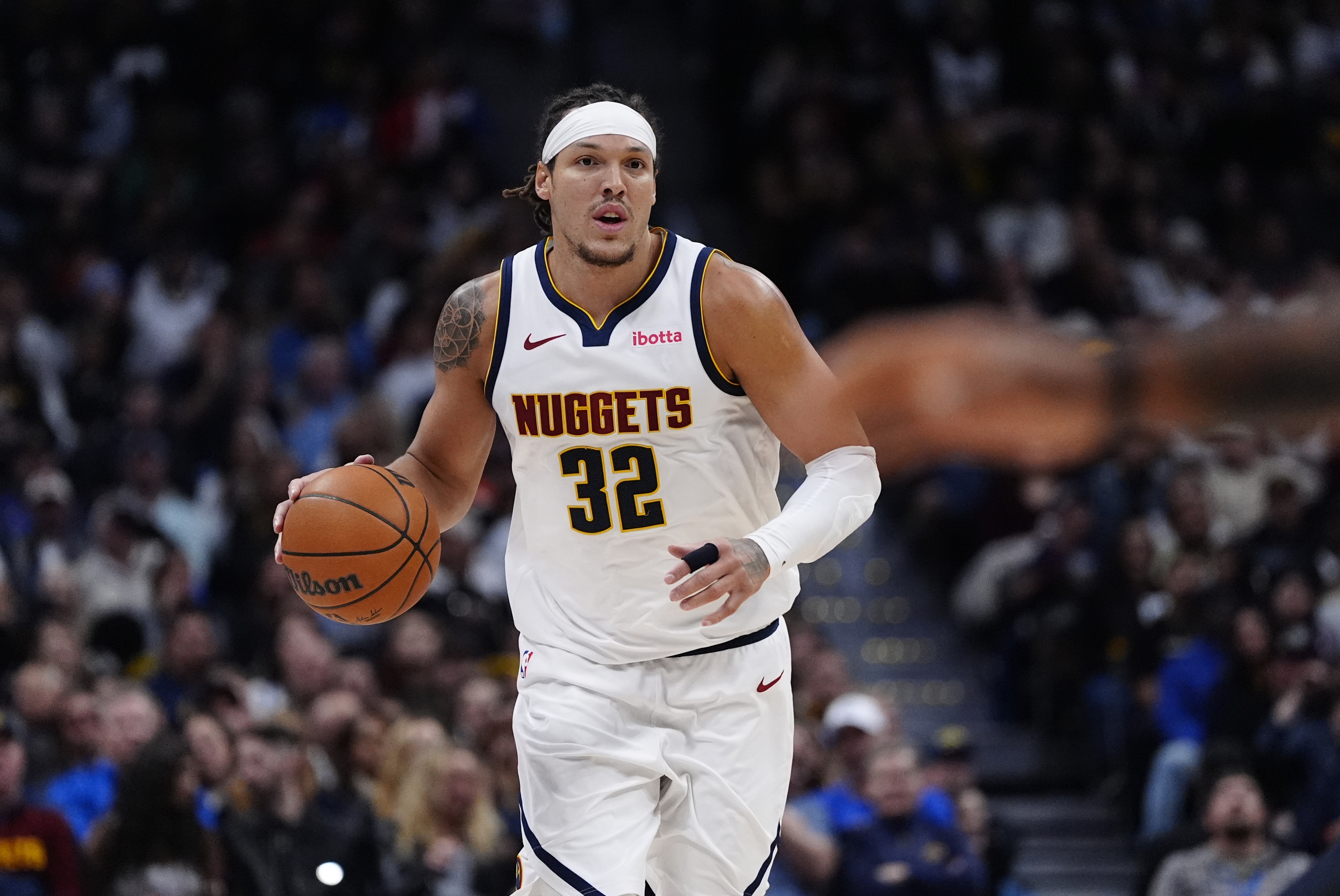 必发彩票app下载链接在哪-逐渐找状态！阿隆·戈登出战29分钟 15中6砍下16+8&amp;填满数据栏