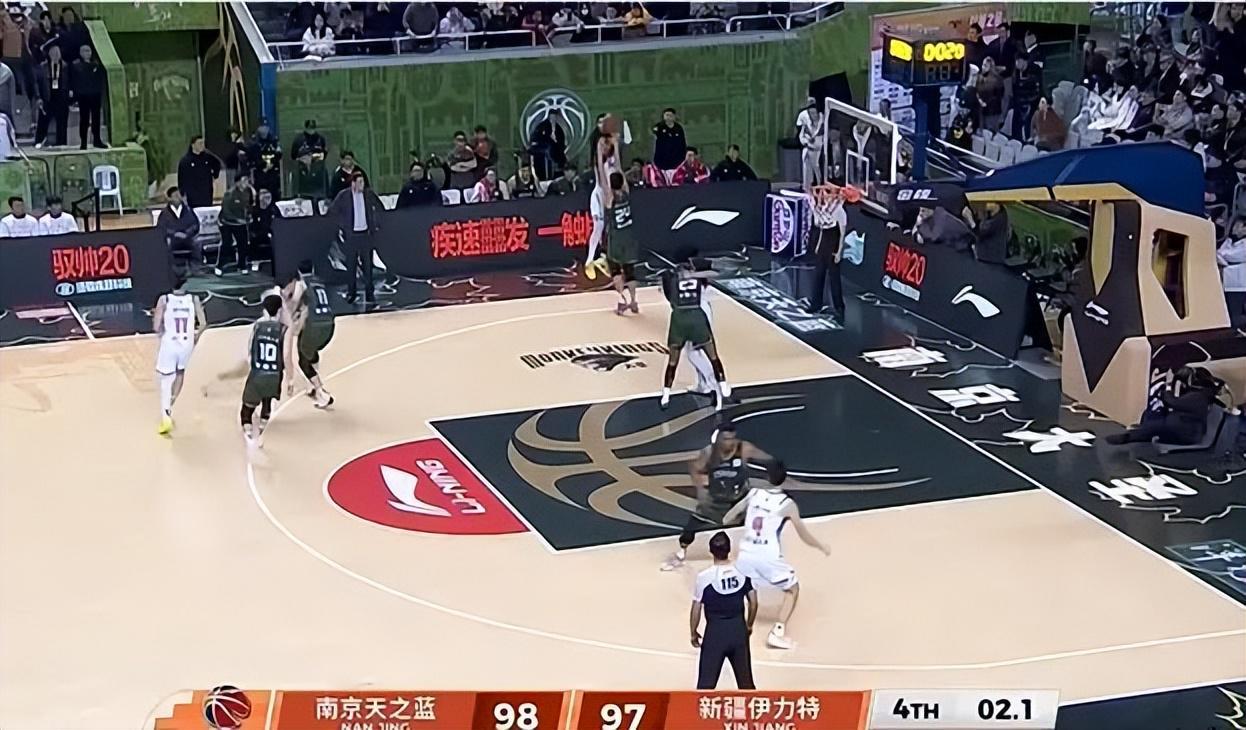 必发app-新疆男篮这也能输？最后时刻落后1分，竟4罚0中，球迷：真丢人啊